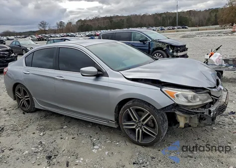 2017 Honda Accord Sport Special Edition z USA, uszkodzony, nr VIN 1HGCR2F15HA266023